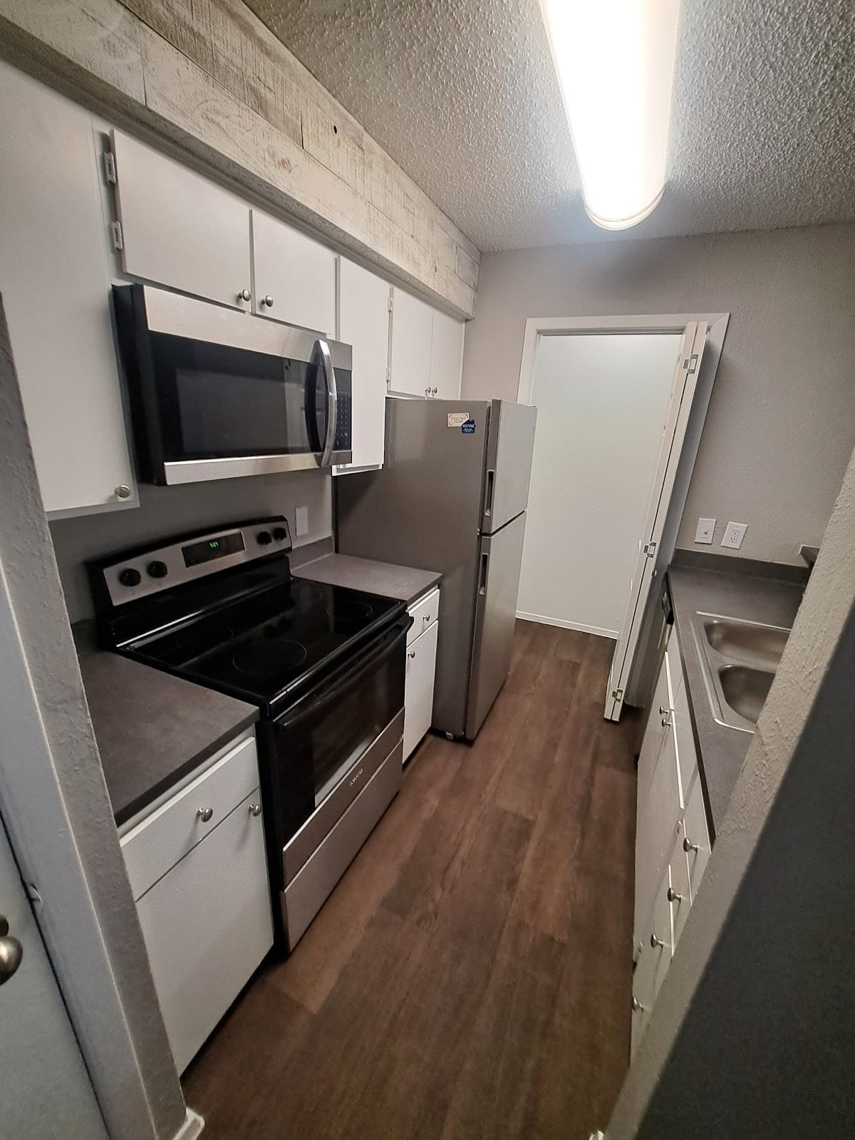 Trinity Mills Apartments — photo 4