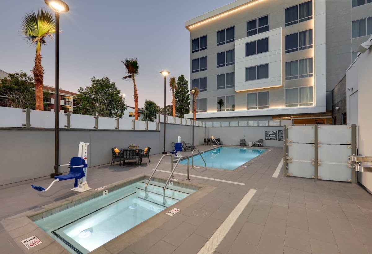 Hampton Inn Irvine Spectrum Lake Forest — photo 1