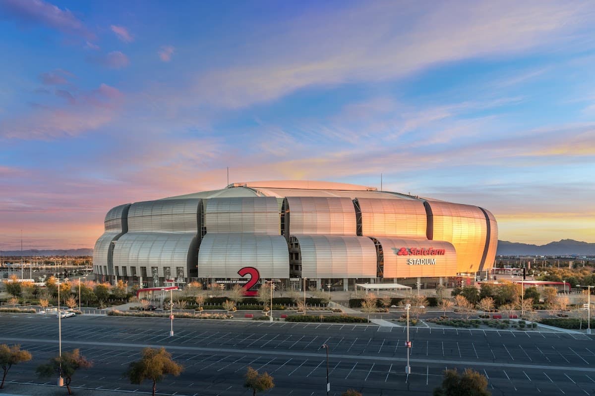 Holiday Inn Glendale - Stadium & Ent Dist by IHG