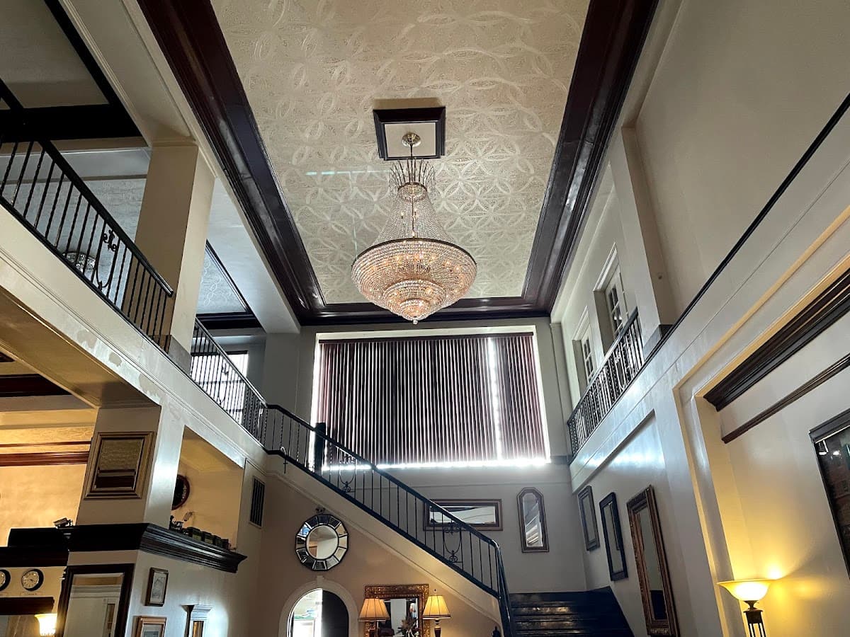 The Mountaineer Hotel — photo 3