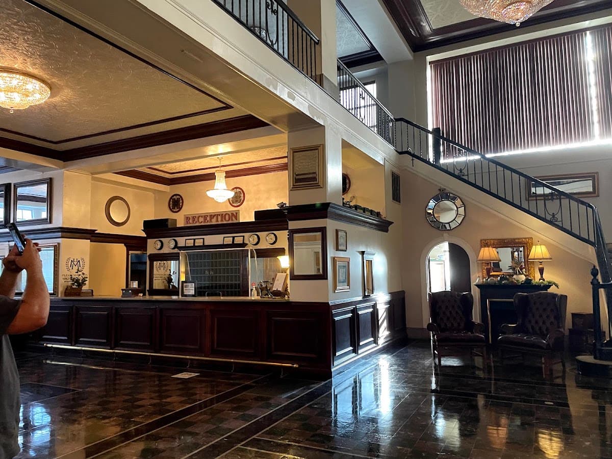 The Mountaineer Hotel — photo 4