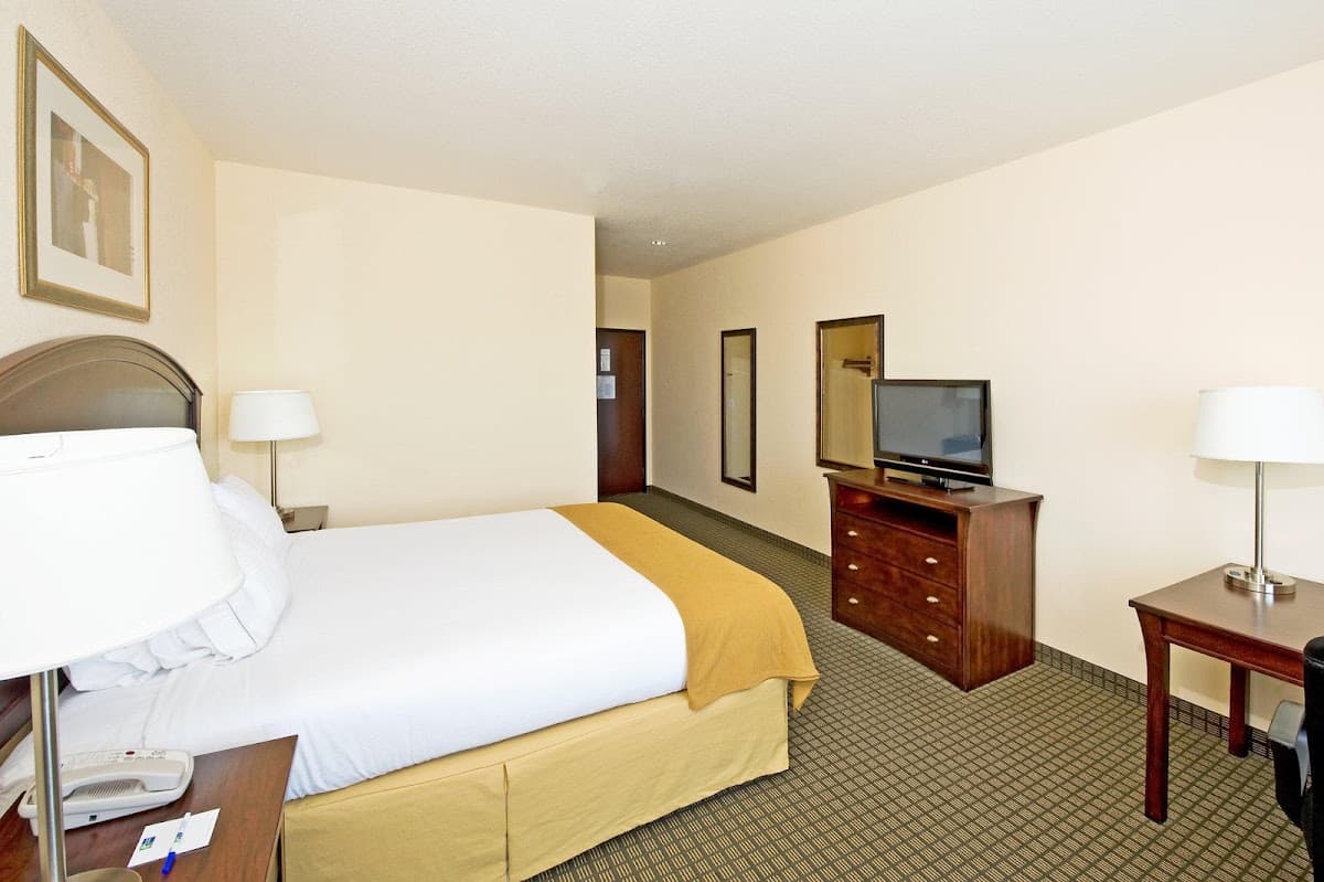 Holiday Inn Express & Suites Willcox by IHG — photo 4