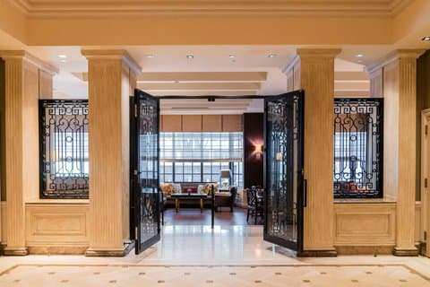Houston Grand Hotel - River Oaks