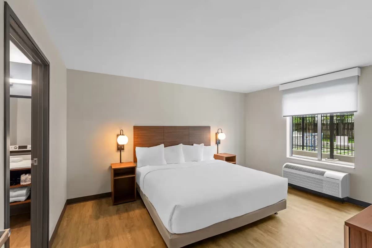 Everhome Suites Georgetown - Austin — photo 2