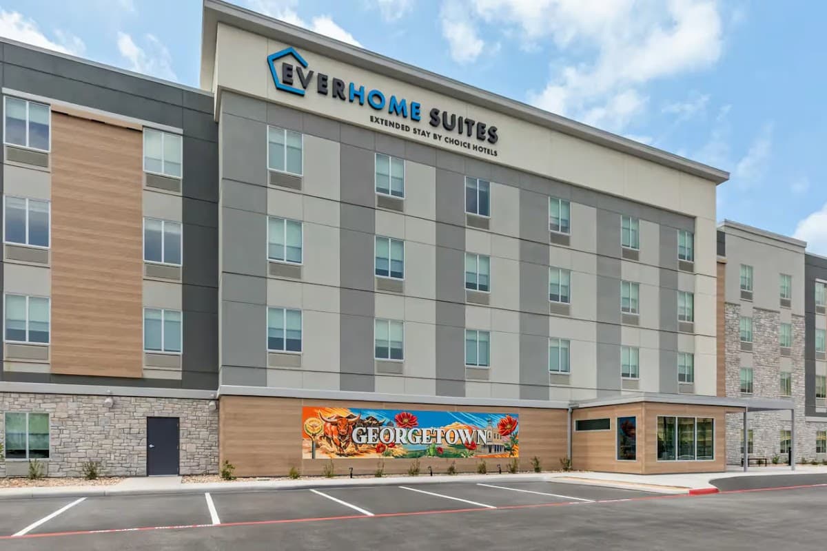 Everhome Suites Georgetown - Austin — photo 4