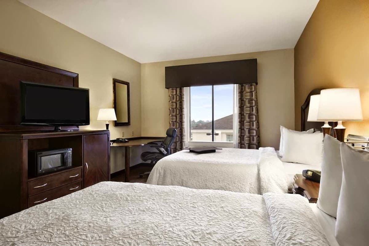 Hampton Inn & Suites Conroe - I-45 North — photo 2