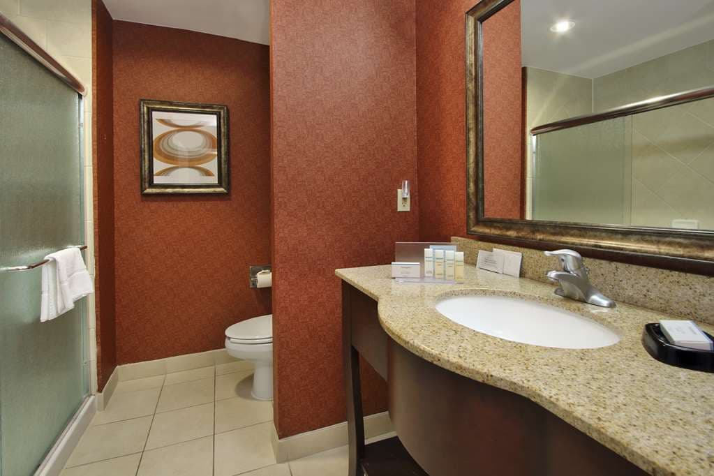 Hampton Inn & Suites Conroe - I-45 North — photo 4
