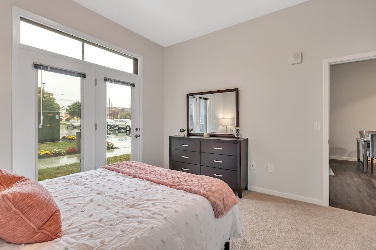 Metro Place Apartments — photo 2