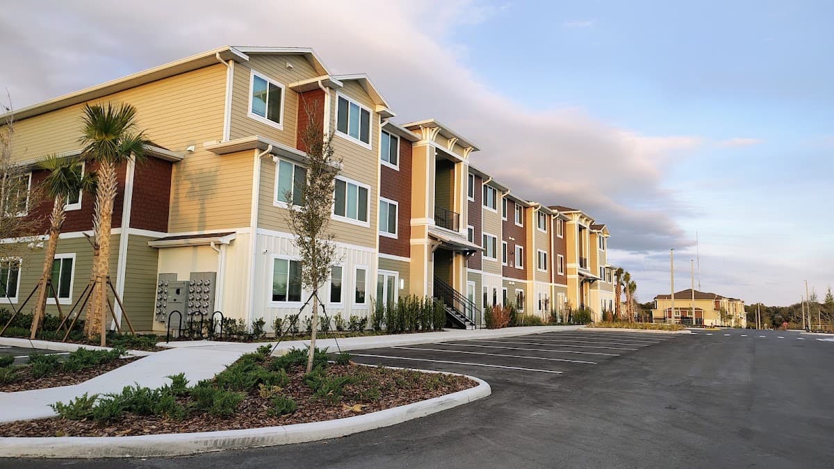 Whispering Oaks Apartments