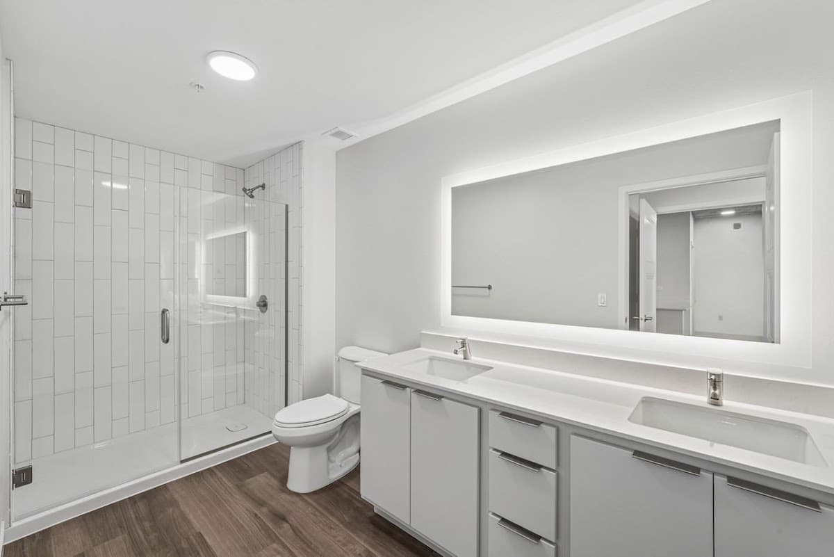 The Lakeview at 333 — photo 3