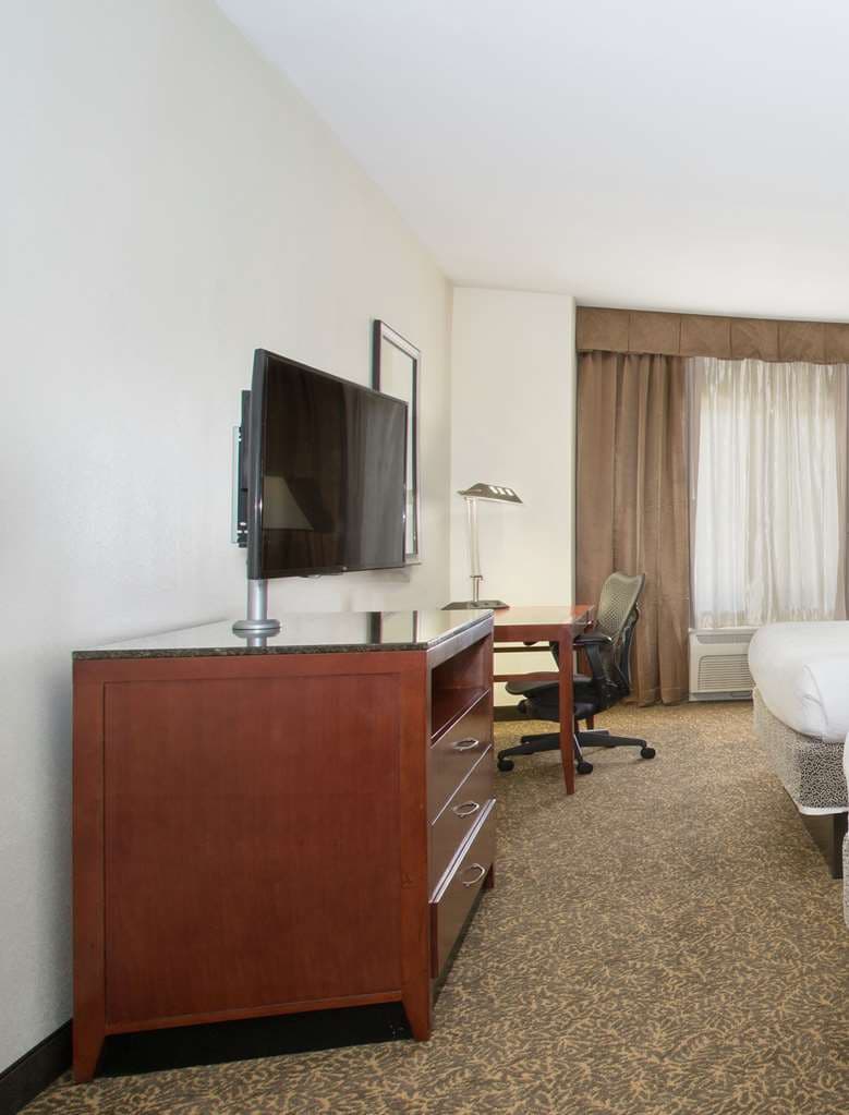 Hilton Garden Inn Phoenix/Avondale — photo 5