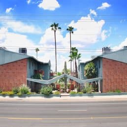 Desert Courtyard Apartments — photo 3