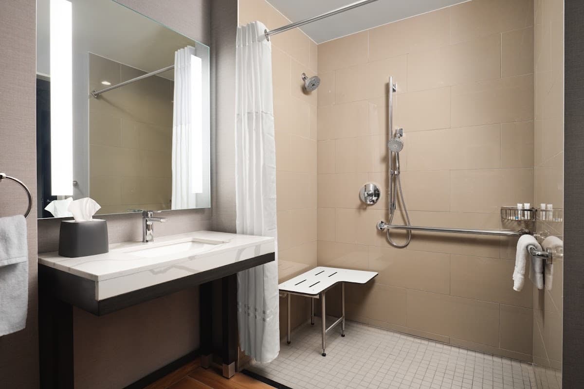 Hyatt House LAX / Century Blvd — photo 4