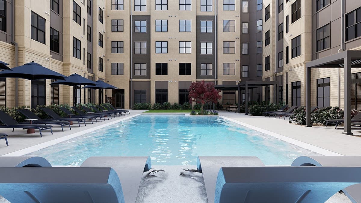 Accolade Auburn