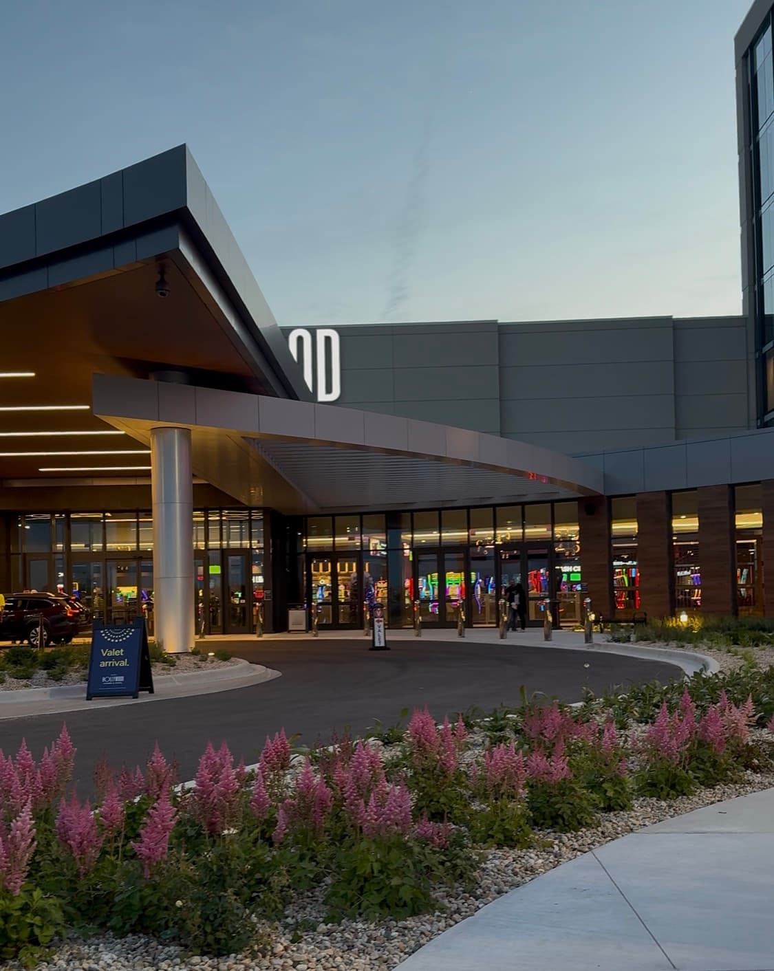 Hollywood Casino and Hotel Aurora — photo 2
