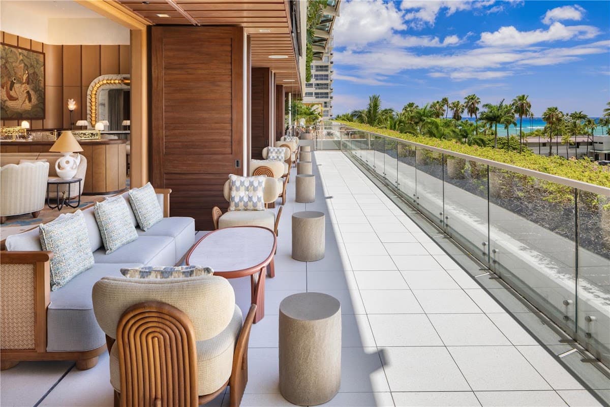 Ka La'i Waikiki Beach, LXR Hotels & Resorts