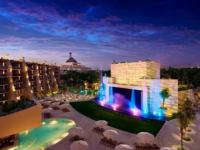 Hotel Xcaret Arte