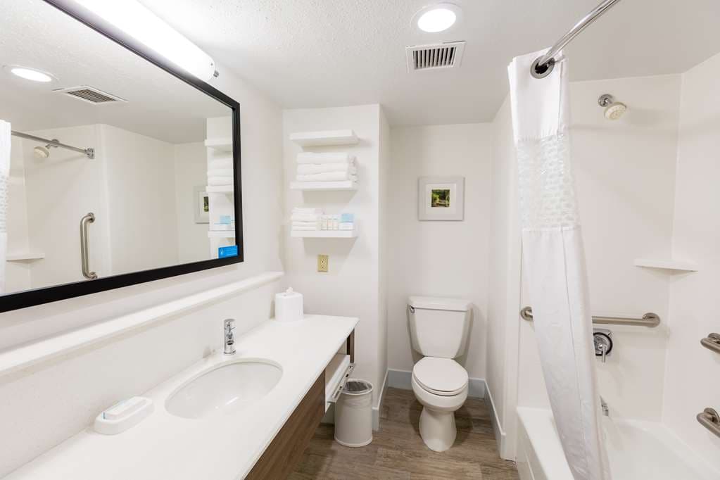 Hampton Inn Rochester — photo 4