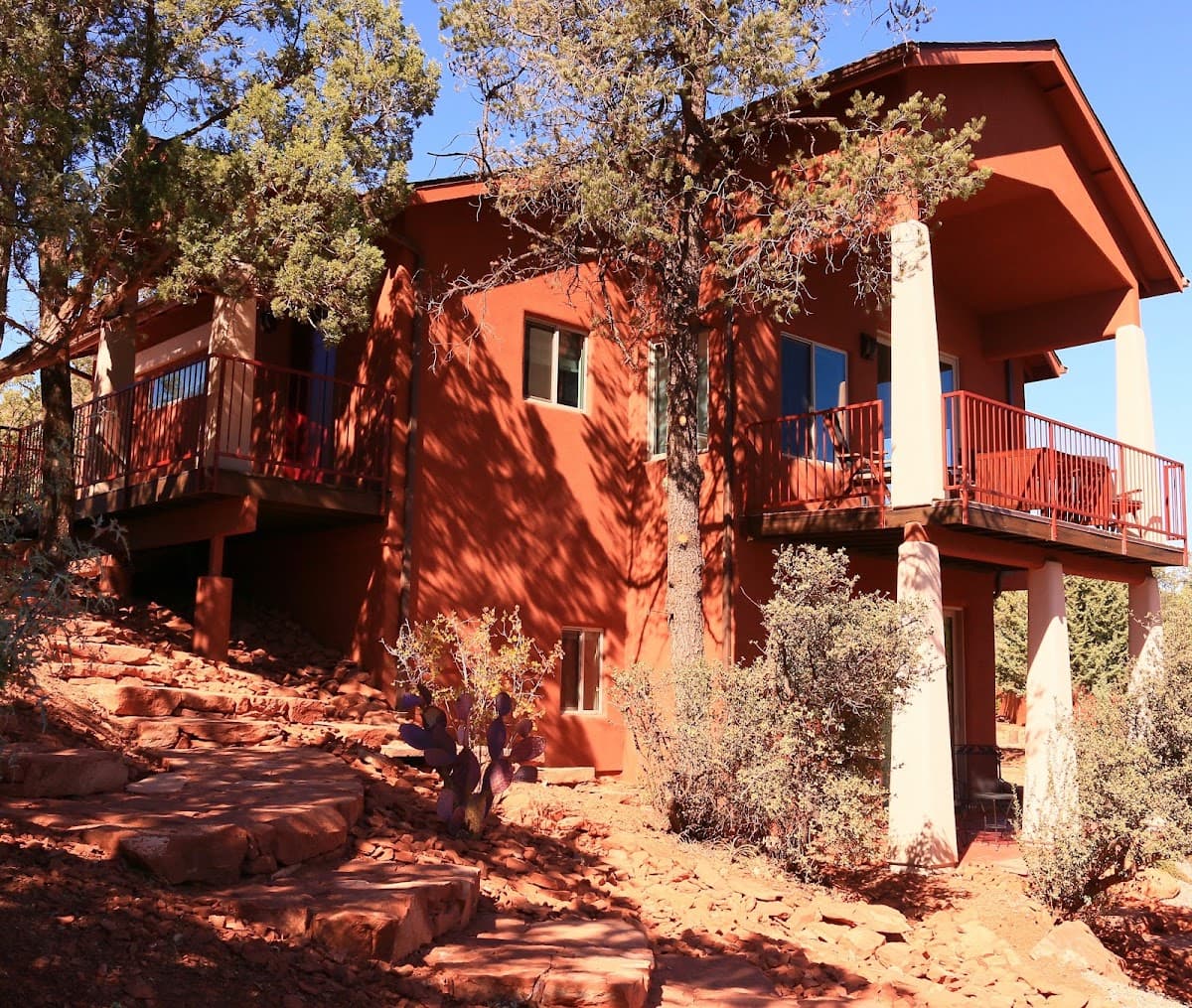 Sedona Cathedral Hideaway B&B & Spa — photo 3