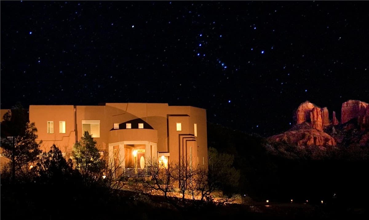 Sedona Cathedral Hideaway B&B & Spa — photo 4