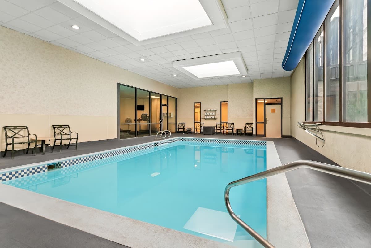 Red Lion Hotel & Conference Center Cheyenne — photo 3