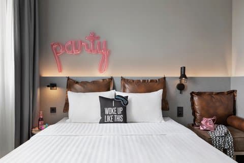Moxy Duesseldorf City — photo 5