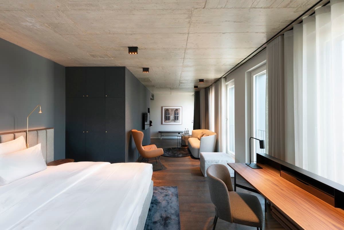 Legend Hotel — photo 2