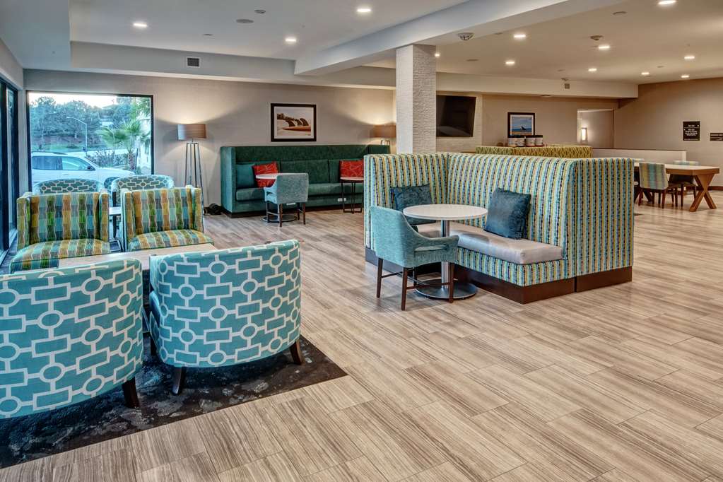 Hampton Inn Cardiff Beach Encinitas, CA — photo 5