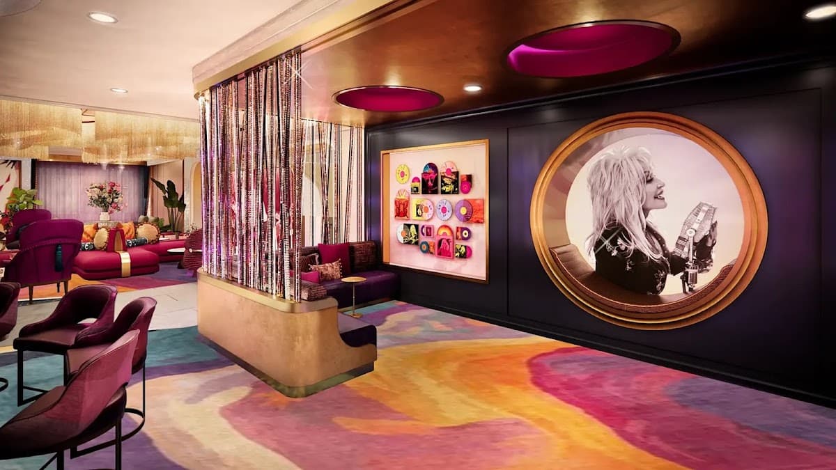 Dolly Parton's SongTeller Hotel — photo 4