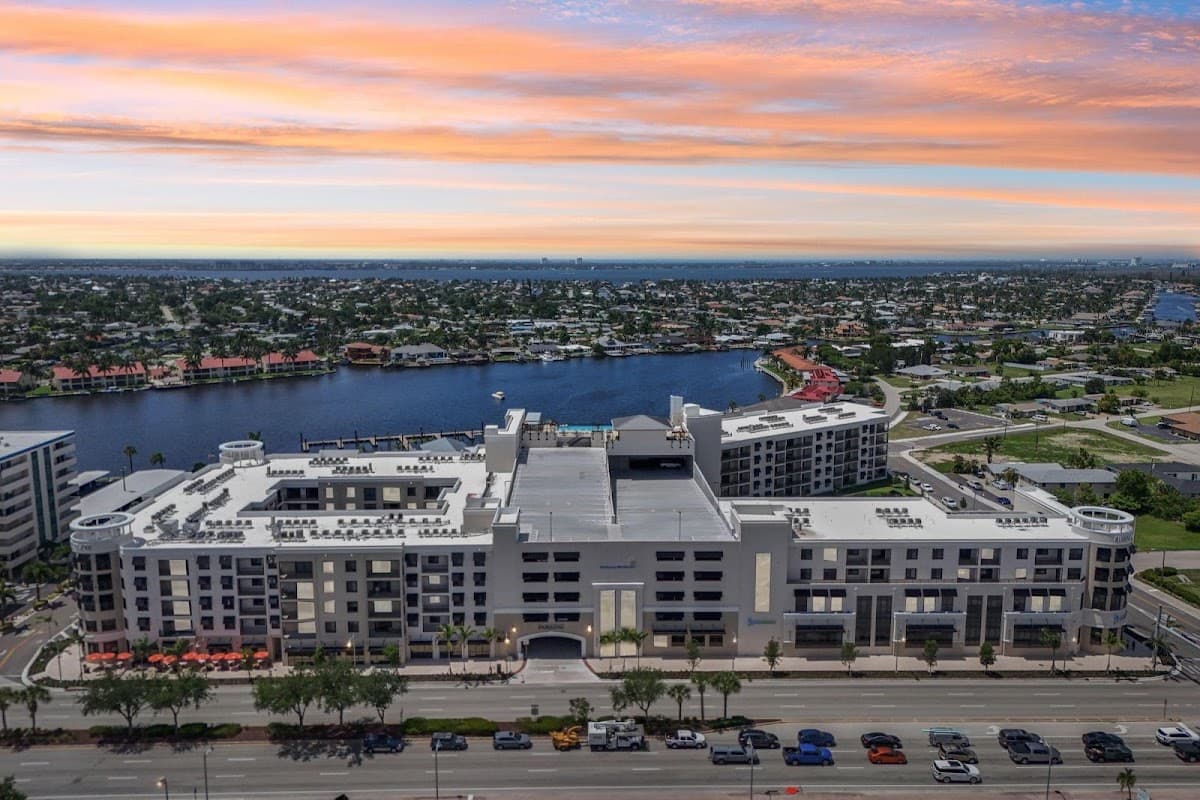 Bimini Square Apartments — photo 5