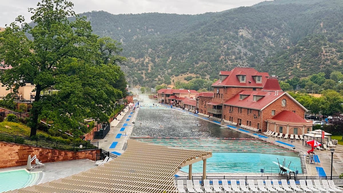 Hotel 1888 at Glenwood Hot Springs Resort — photo 1