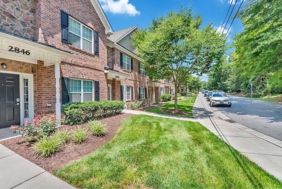 The Station Townhomes; Deacons Station