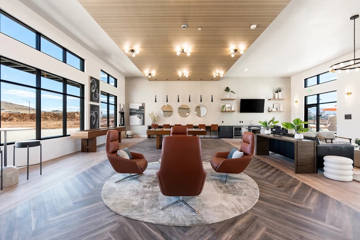The Vue At Desert Color — photo 3