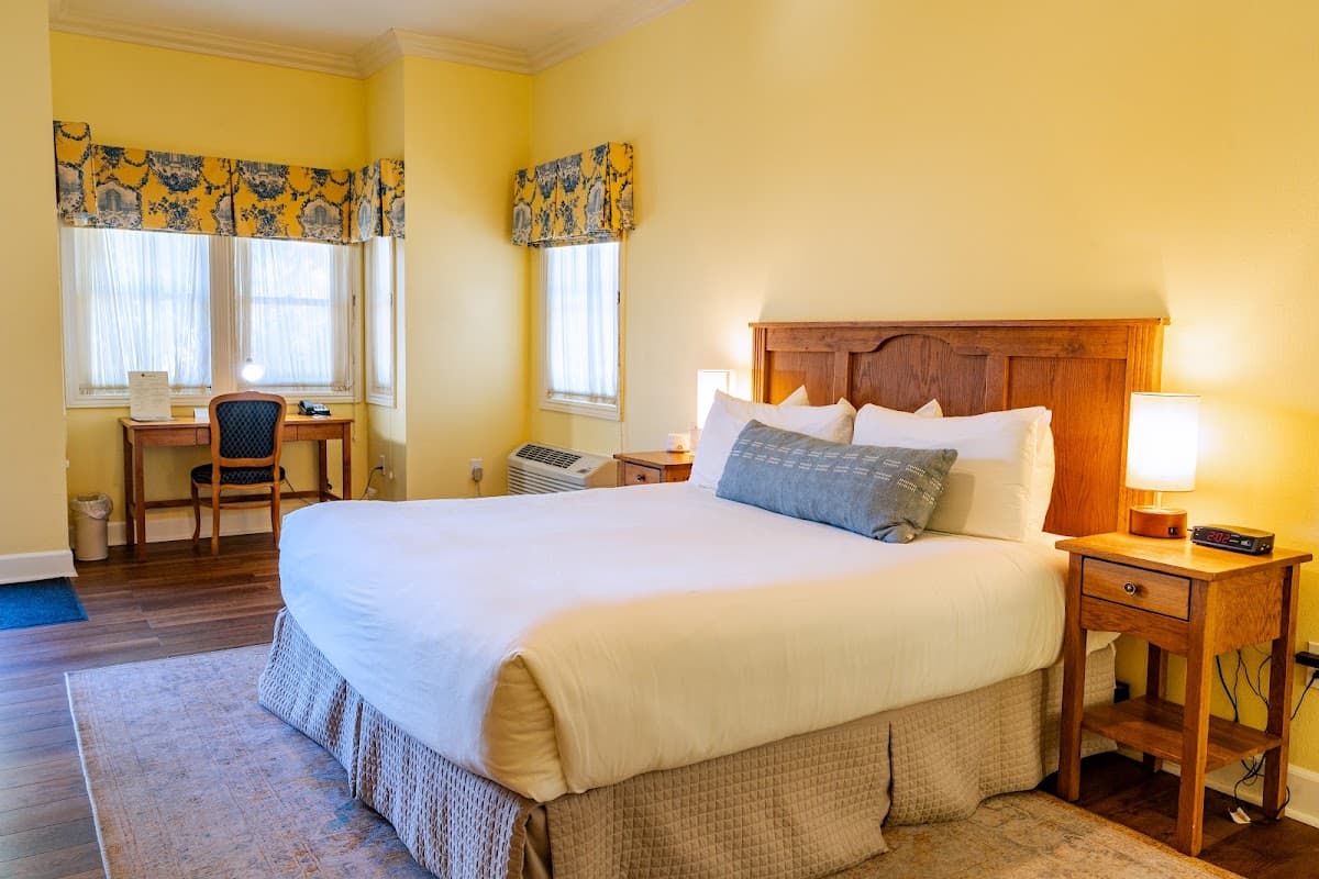 Elm House Inn — photo 2
