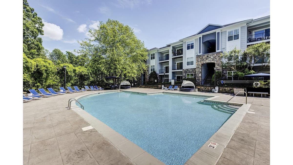 Avana Lake Norman
