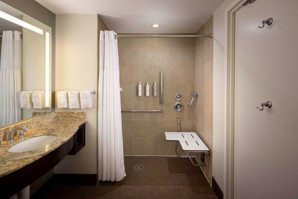 Hilton Garden Inn Washington DC/Georgetown Area — photo 4