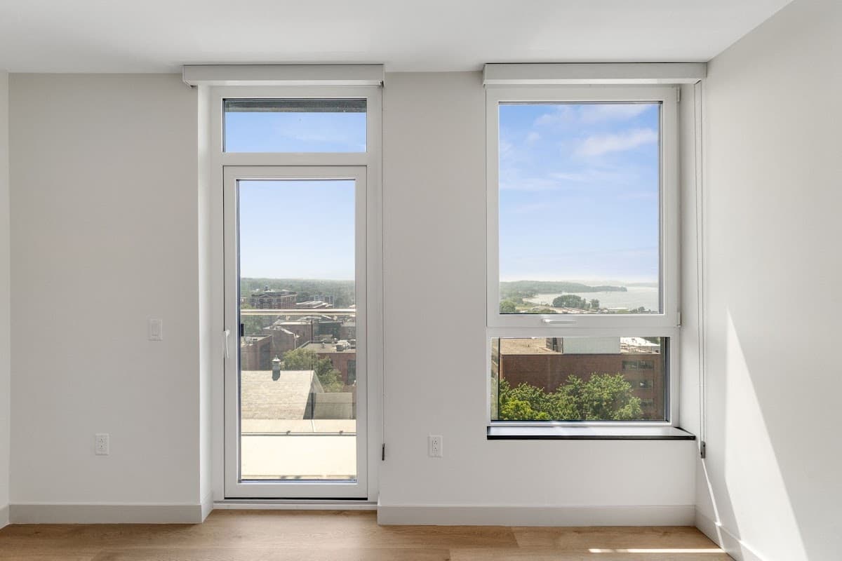 Bank Street Apartments — photo 5