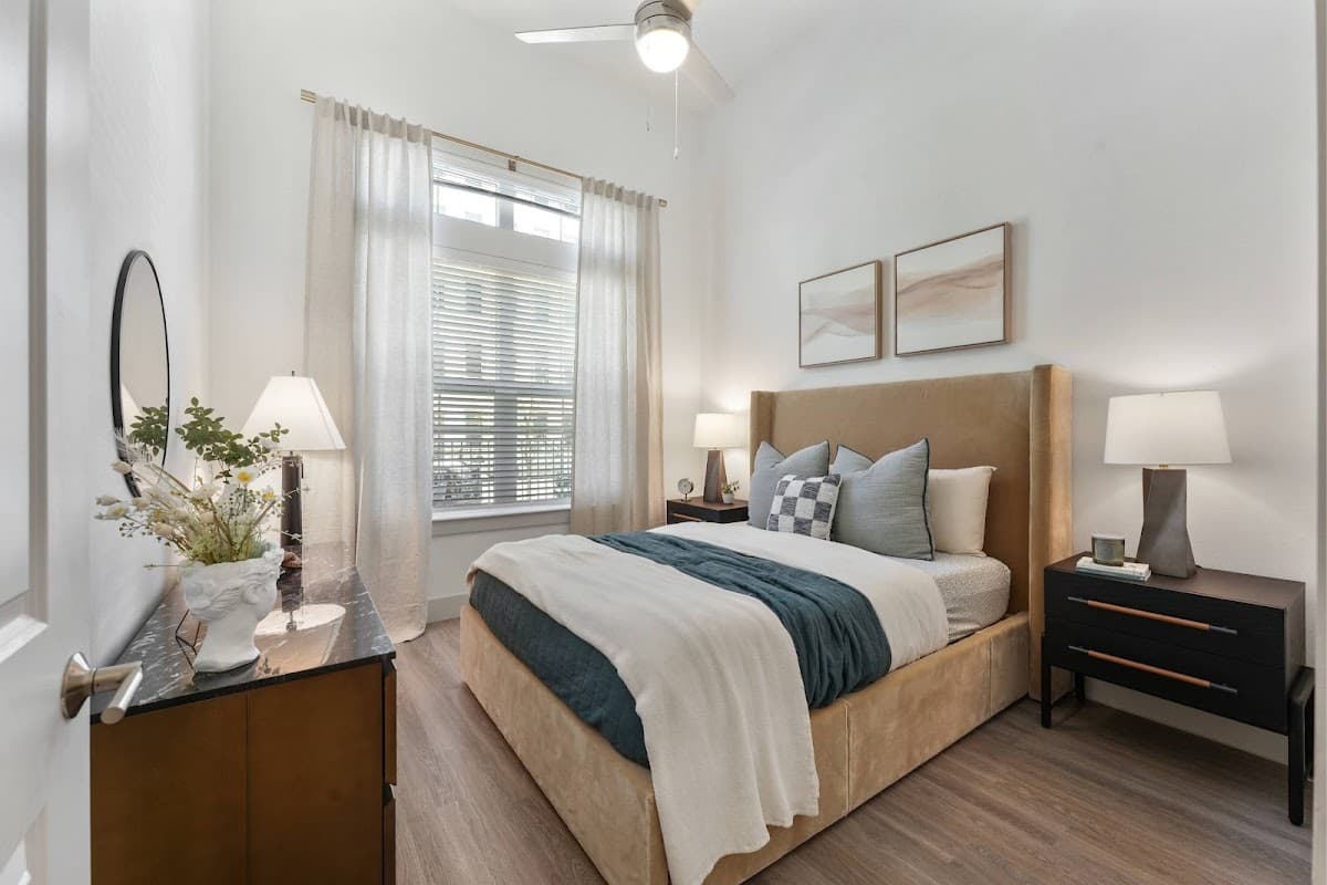 Presidium Frisco Square Apartments — photo 2