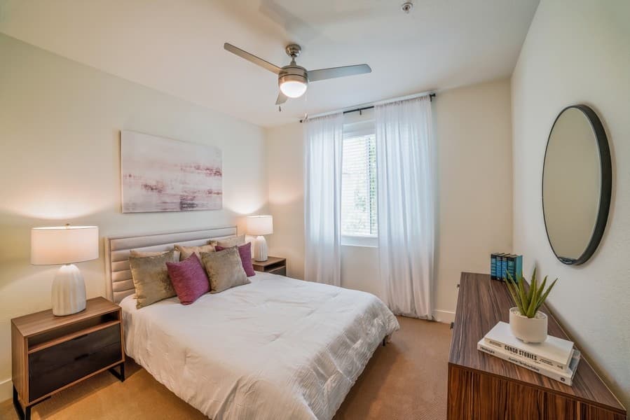 Vernola Marketplace | BRAND-NEW LUXURY APARTMENTS — photo 2