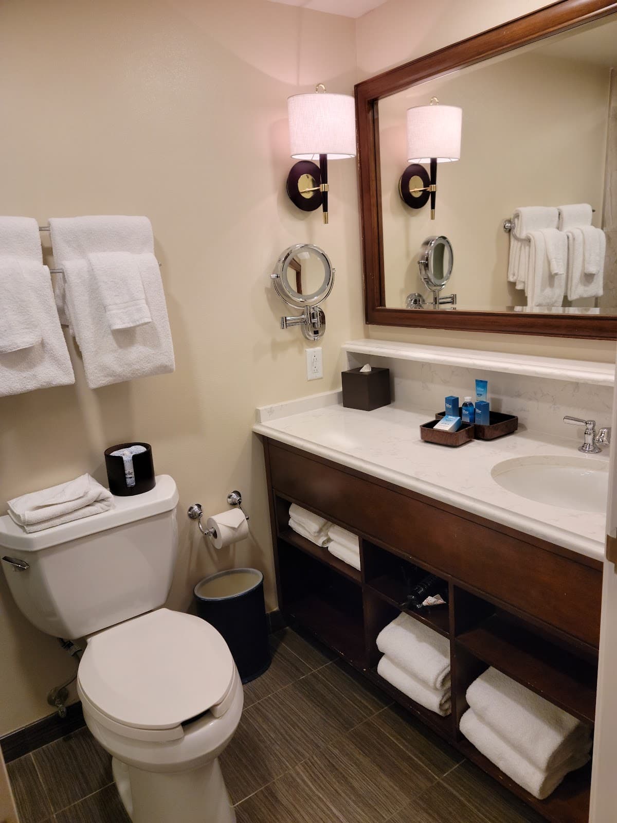 Disney's Yacht Club Resort — photo 4