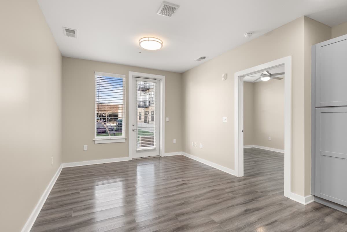 Cherry Oak Apartments — photo 5