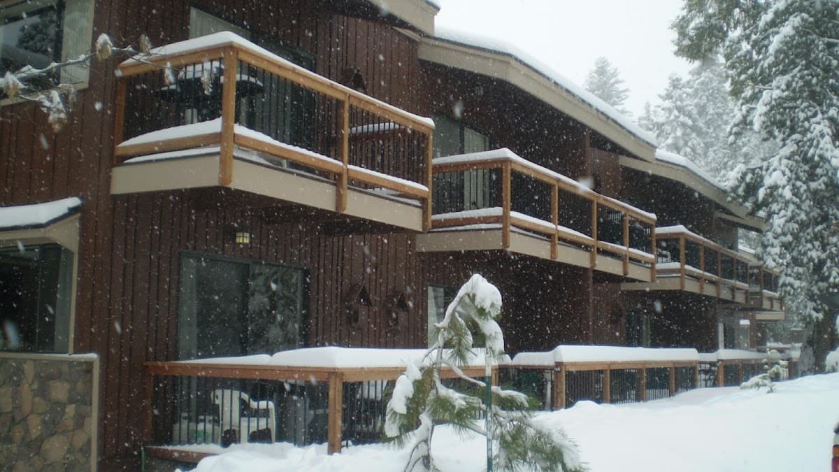 Yosemite West Cottages — photo 4
