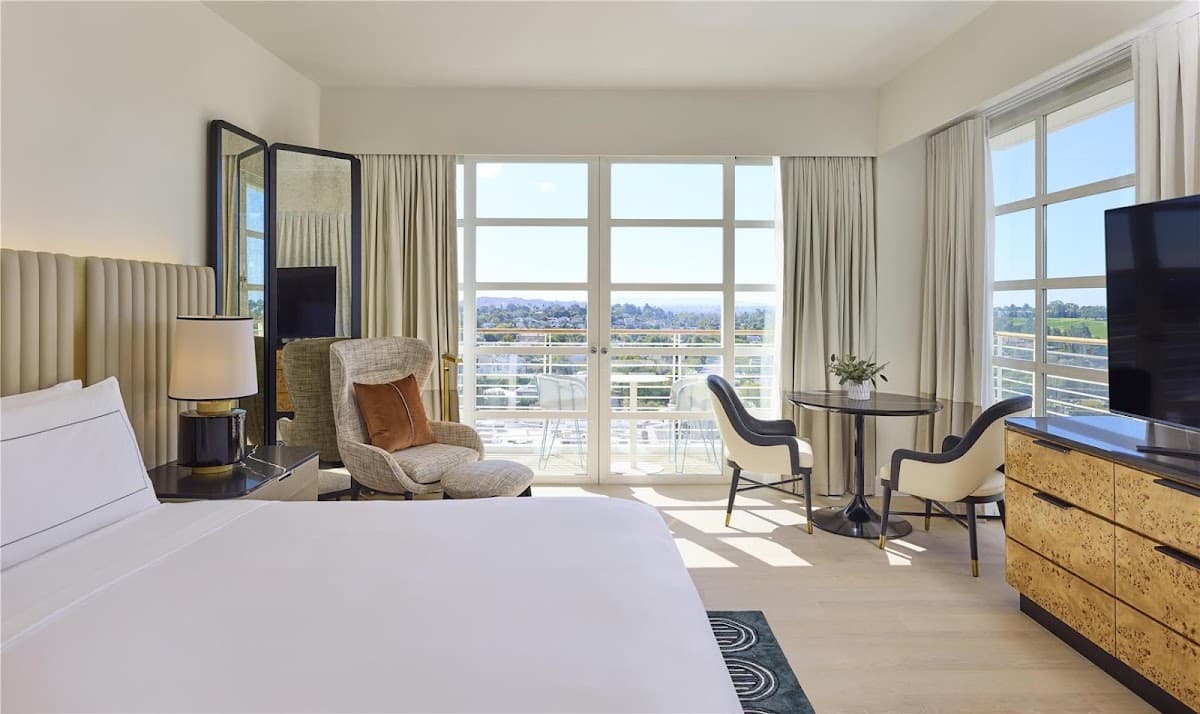 Cameo Beverly Hills, LXR Hotels & Resorts — photo 2