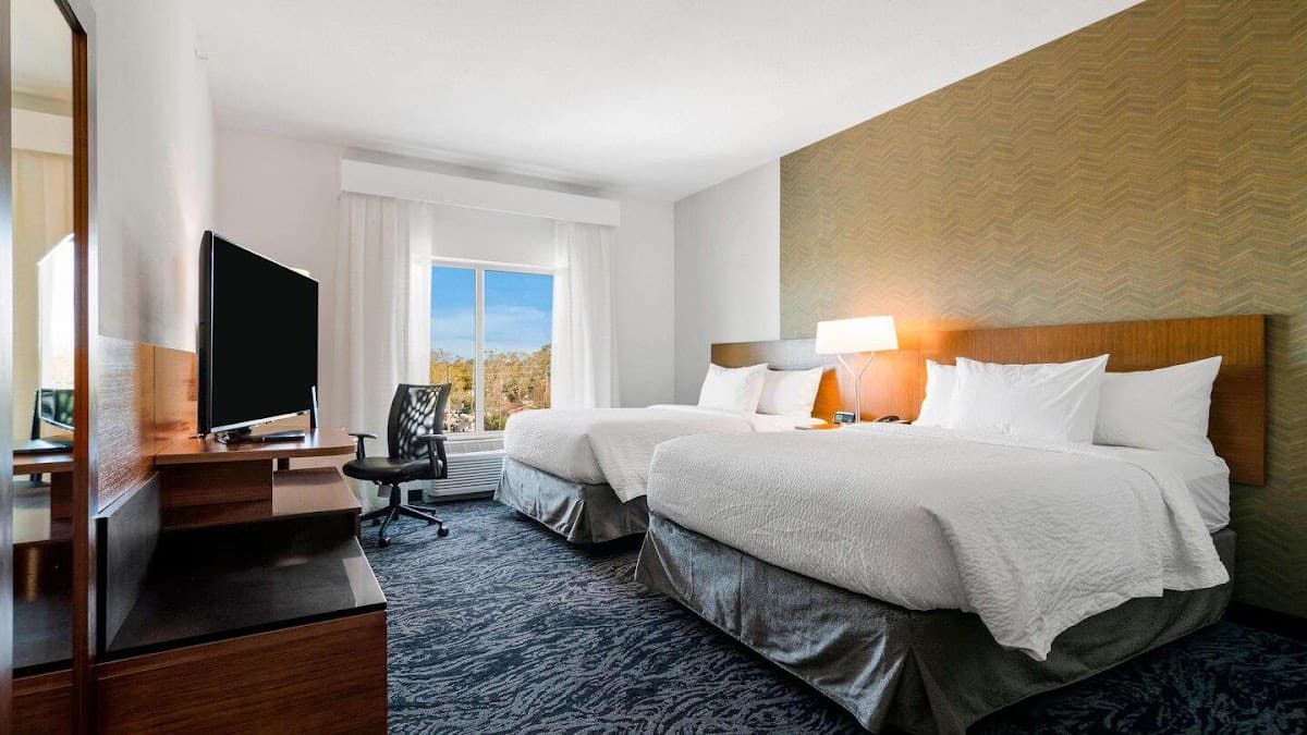 Fairfield by Marriott Inn & Suites St Petersburg North — photo 2