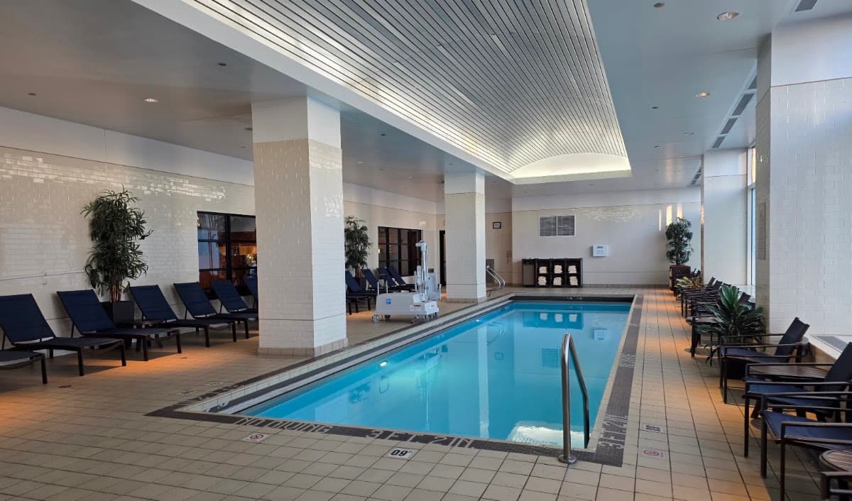 Embassy Suites by Hilton Chicago Downtown Magnificent Mile — photo 3