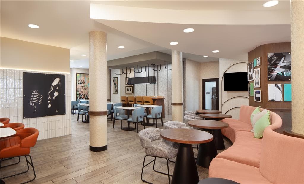 Hampton Inn by Hilton Tampa Fairgrounds Casino — photo 5