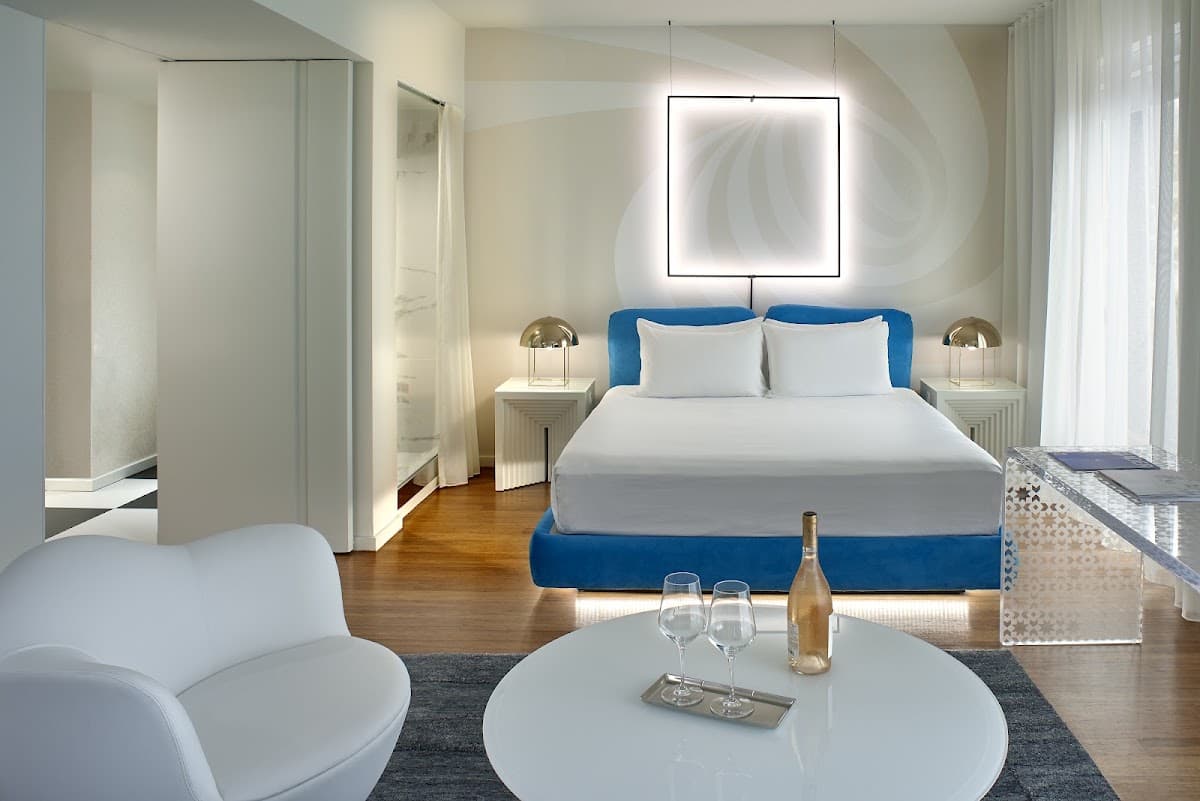 The Valorian West Hollywood, Curio Collection by Hilton — photo 2
