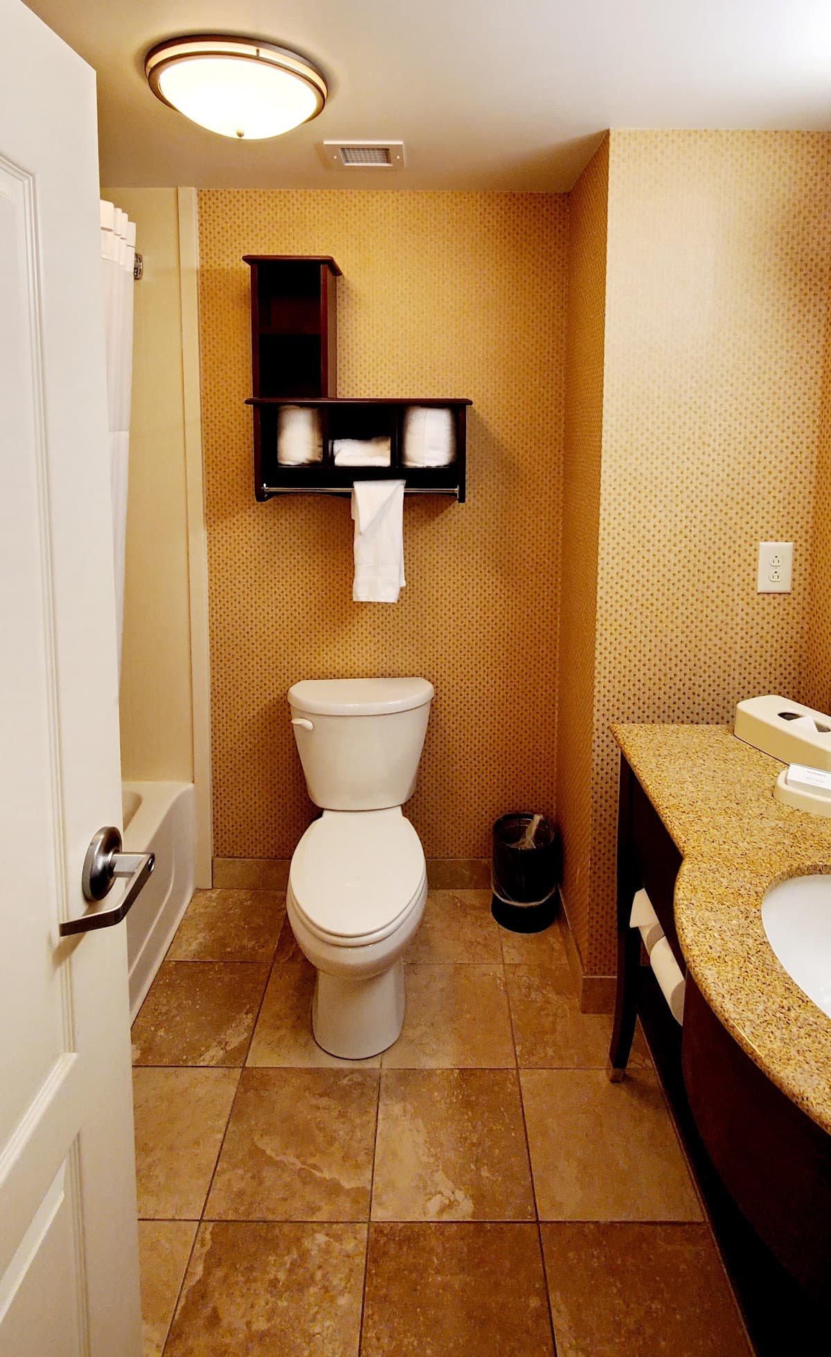 Hampton Inn & Suites Durham/North I-85 — photo 4