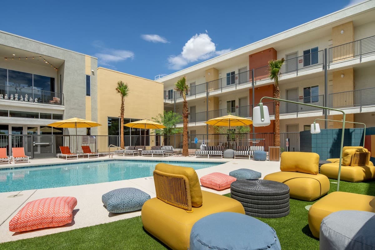 Cabana Southern Apartments