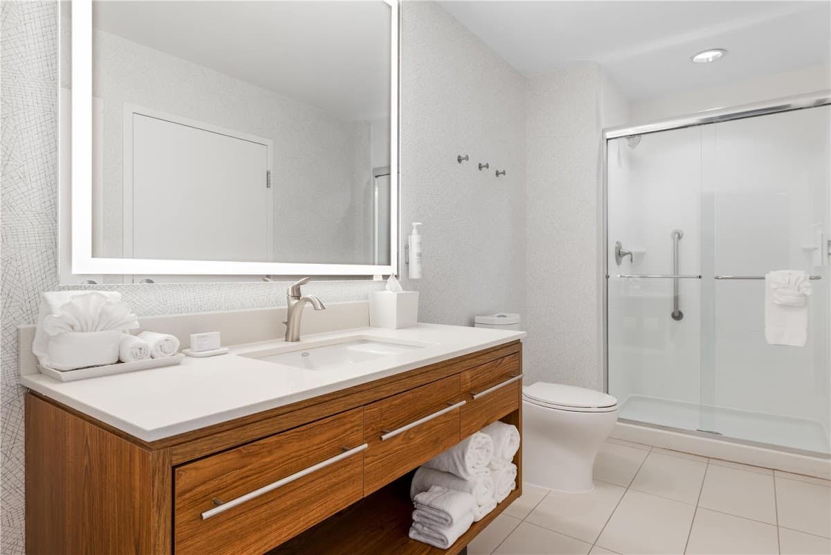 Home2 Suites by Hilton Dallas Addison — photo 4
